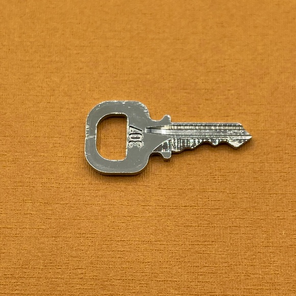 Louis Vuitton Silver Tone Cadena Key #307 For Speedy Alma Lock LV - Picture 3 of 10